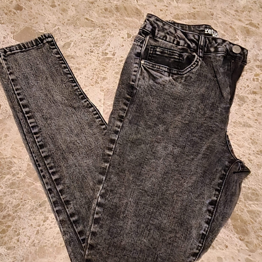 Black Skinny Jeans